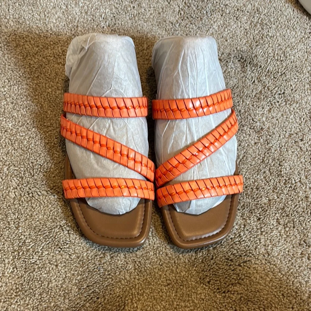 NIB Nine West Quinlea Flat Strappy Sandals sz 8.5